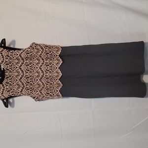 Halogen Pink Cream and Gray Sleeveless Dress Size 4